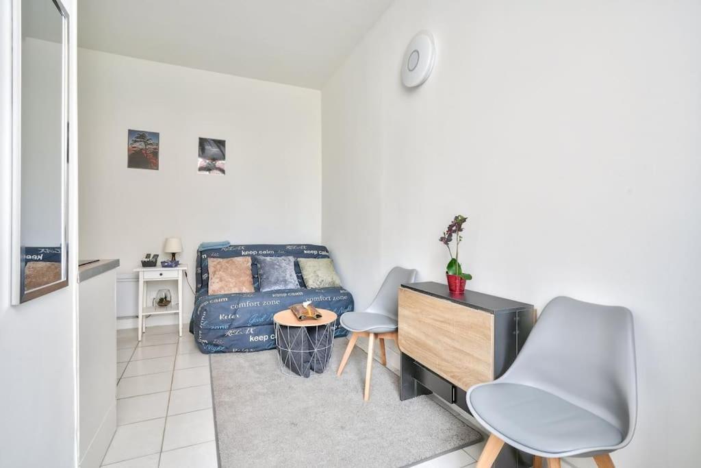 Magnificent Studio Near Paris Clichy Exterior foto