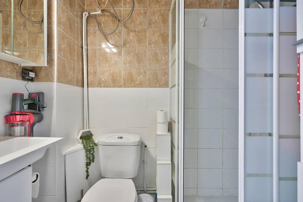 Magnificent Studio Near Paris Clichy Exterior foto